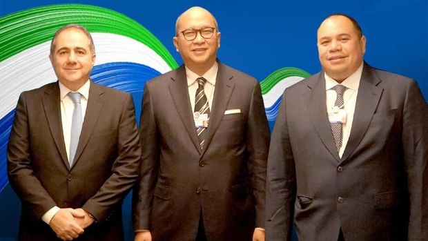 Menteri Investasi dan Hilirisasi/Kepala BKPM sekaligus CEO Danantara Indonesia, Rosan Roeslani menandatangani Framework Agreement kerja sama investasi dengan Menteri Investasi Kerajaan Hasyimiyah Yordania, Tareq Abu Ghazaleh, pada Kamis (22/1) di Davos, Swis. (Instagram/bkpm_id)