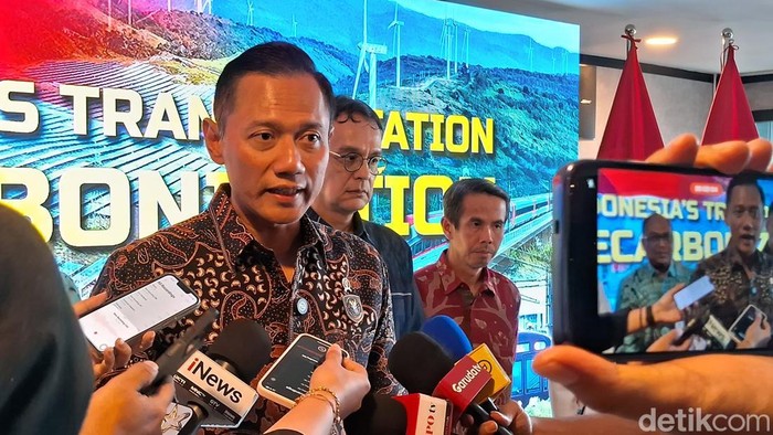 AHY Ungkap Rencana Tambah Gerbong KRL dan Reaktivasi Jalur KA di Jawa