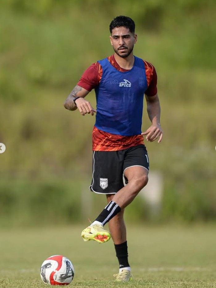 Pemain asing anyar Borneo FC Samarinda, Kaio Nunes menjalani latihan perdana. Latihan berlangsung di Borneo Training Ground (BTG) Samarinda, Senin (26/1/2026).