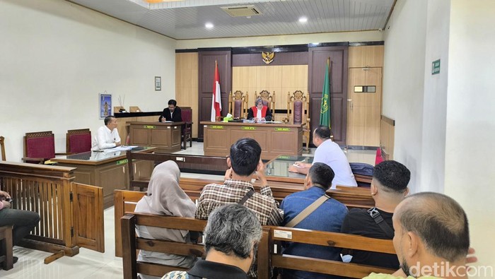 2 Tersangka Aplikasi Matel Tempuh Jalur Pra-Peradilan di PN Gresik