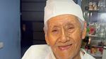 Salut! Kakek 90 Tahun Ini Masih Gesit Jualan Kue Legendaris Asal Peru