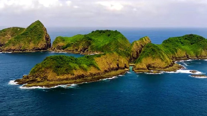 Pesona Pulau Bedil, yang dijuluki ‘Raja Ampat-nya Banyuwangi’