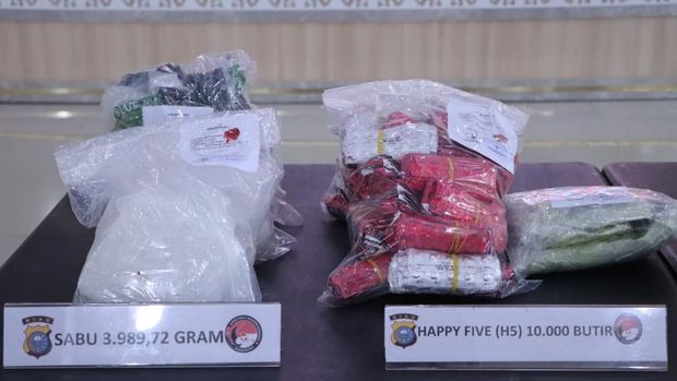 Polres Rohil mengungkap narkoba jaringan internasional dan menangkap seorang tersangka.