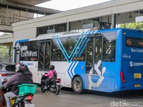 Bahaya Dekat-dekat Bus Transjakarta, Ini Titik Buta Kendaraan Besar