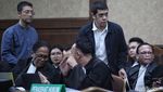 Potret Ahok Bersaksi di Sidang Kasus Tata Niaga Minyak