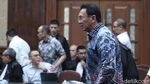 Potret Ahok Bersaksi di Sidang Kasus Tata Niaga Minyak
