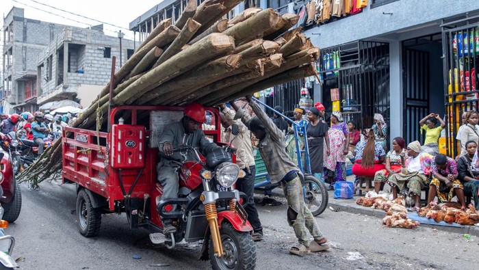 Setahun setelah M23 menguasai Goma, warga Kongo menjalani hidup dengan ekonomi lumpuh, layanan terbatas, dan ketidakpastian keamanan yang terus membayangi. REUTERS/Arlette Bashizi