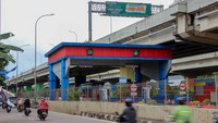 Pada hari kerja, diskon hingga 20 persen diberikan pada jam-jam tertentu, yakni pagi hingga siang hari untuk arah Jakarta menuju Bekasi serta siang hingga malam hari untuk arah sebaliknya. Sementara pada akhir pekan, potongan tarif hingga 20 persen diterapkan dengan rentang waktu yang lebih fleksibel, menyesuaikan peningkatan pergerakan kendaraan saat hari libur.