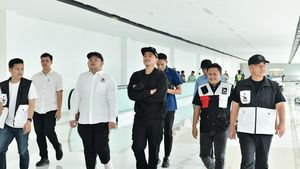 Momen Kedatangan Ketum PSI Kaesang di Makassar Jelang Rakernas 2026