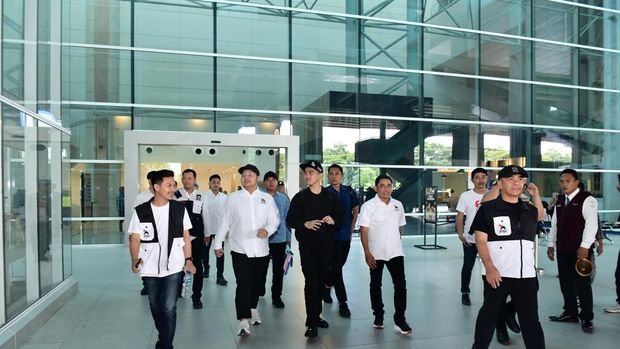 Ketua Umum PSI Kaesang Pangarep tiba di Kota Makassar, menjelang Rakernas PSI 2026. Dokumen Istimewa Ketua Umum PSI Kaesang Pangarep tiba di Kota Makassar, menjelang Rakernas PSI 2026. Dokumen Istimewa