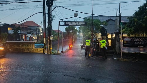 Lokasi kejadian kecelakaan lalu lintas di Jalan Mertasari, Sidakarya, Denpasar, Selasa (27/1/2026) pagi. (Dok: Satlantas Polresta Denpasar)