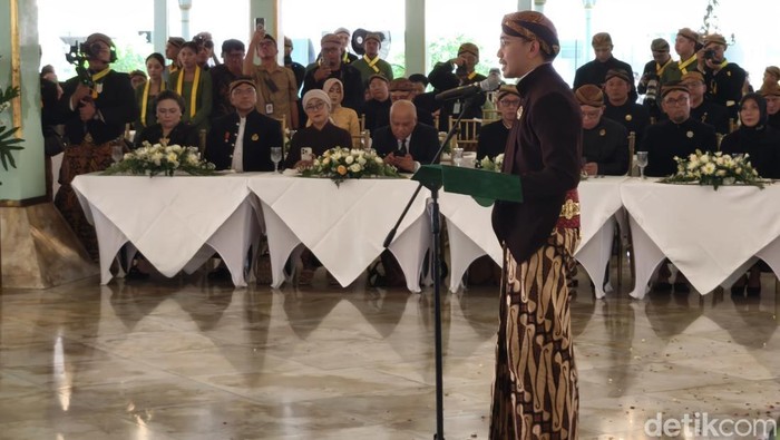 Mangkunegara X bacakan sabda dalem di Tingalan Jumenengan, Selasa (27/1/2026).