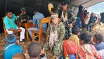 TNI Gelar Dapur Rakyat di Pegunungan Bintang