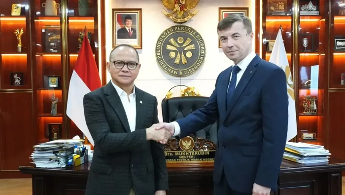 Perusahaan Aluminium Rusia Bakal Rekrut 50 Lulusan SMK, Peluang Dapat Gaji Rp 43 Juta!