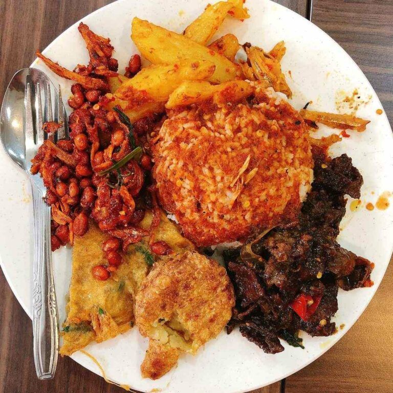 Nasi Padang di Singapura Banyak yang Enak, Ini 5 Paling Favorit!