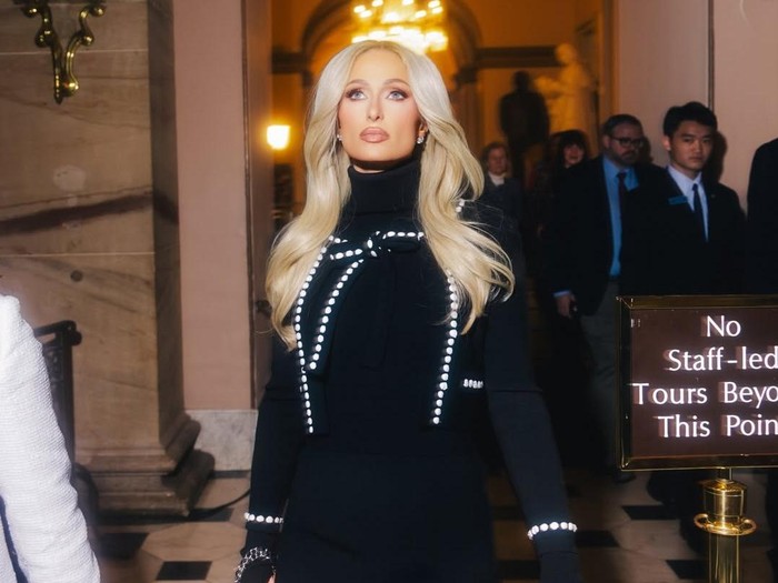 Paris Hilton demo di Gedung Parlemen AS, Capitol Hill.