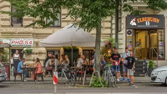 Pernah Perhatikan? Ini Alasan Nama Restoran Pho Selalu Pakai Angka