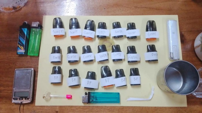Polisi Sita 82 Vape Narkoba dari Duo Wanita Jualan di Apartemen Jakbar