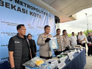13 Warung di Bekasi Nyamar Jual Tramadol: 17 Orang Dibekuk, 12 Ribu Pil Disita