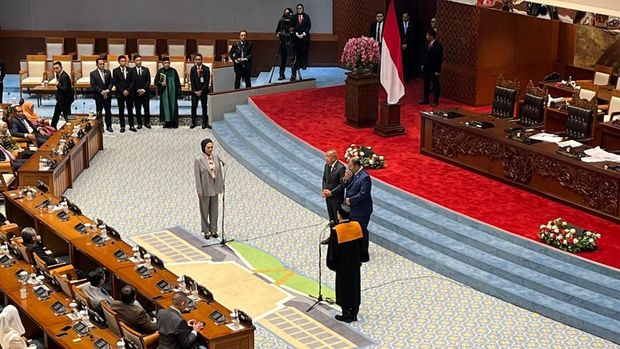 Rapat paripurna DPR menetapkan Sari Yuliati sebagai Wakil Ketua DPR Fraksi Golkar pengganti Adies Kadir sisa masa jabatan 2024-2029, Jakarta, Selasa (27/1/2026).