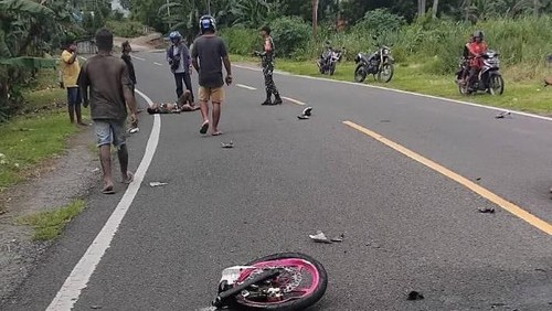 Tabrakan truk dan motor di Lembata, NTT, Selasa (27/1/2026).