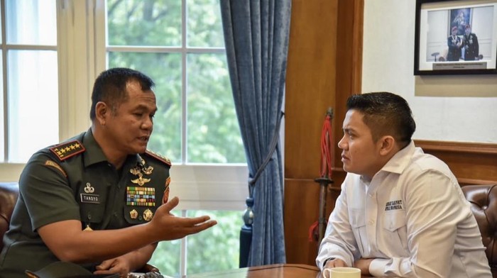 Seskab Bertemu Wakil Panglima TNI Bahas MBG-Pemulihan Bencana Sumatera