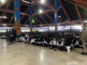 DPRD Lombok Barat Minta LAZ Cari Solusi untuk 31 Honorer yang Dirumahkan