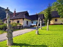 Penduduk Tinggal 14 Orang, Desa Ini Minta Status Warisan Dunia UNESCO Dicabut