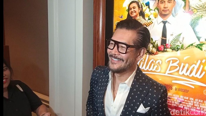 Perjalanan Karier Ferry Salim: Antara Aktor dan Pengacara