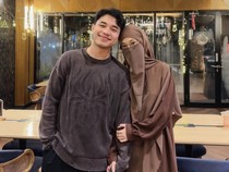 Kabar Bahagia dari Fiki Naki dan Tinandrose