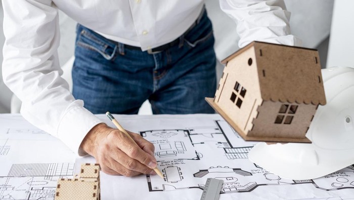 Bangun Sendiri vs Beli Rumah Jadi, Mana yang Lebih Untung?