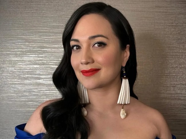 Inspirasi Warna Rambut Dark Brown