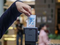 instax mini Evo Cinema Meluncur, Cetak Foto dan Video Jadi Satu Pengalaman