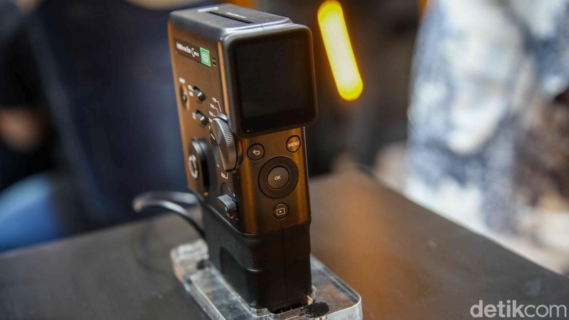 Fujifilm Indonesia meluncurkan instax mini Evo Cinema dan instax mini Link+ di Indonesia di Mal Kota Kasablanka, Jakarta Selatan, Rabu (28/1/2026). Dua produk ini memperluas cara berkreasi lewat fotografi instan modern.