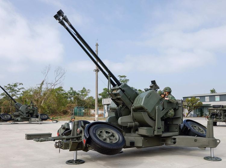 Jelang Imlek, Militer Taiwan Uji Kesiapsiagaan