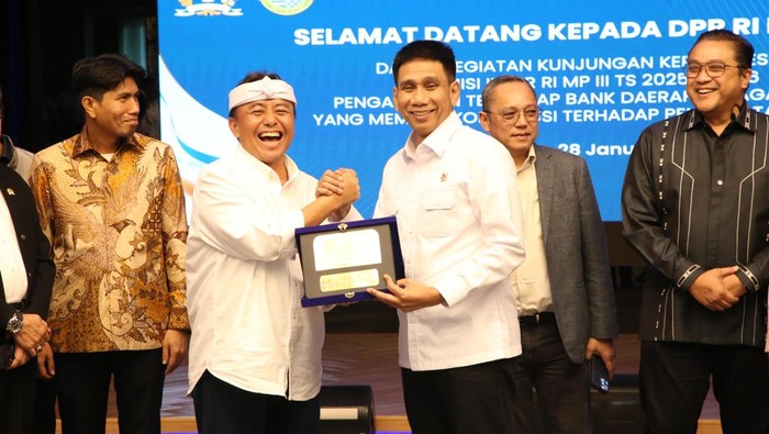 Wamendagri Wiyagus Ungkap Peran Penting BUMD Genjot Perekonomian Daerah