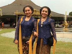 Potret Khirani Anak Mayangsari-Bambang Tri Tampil Ayu Berkebaya, Curi Atensi