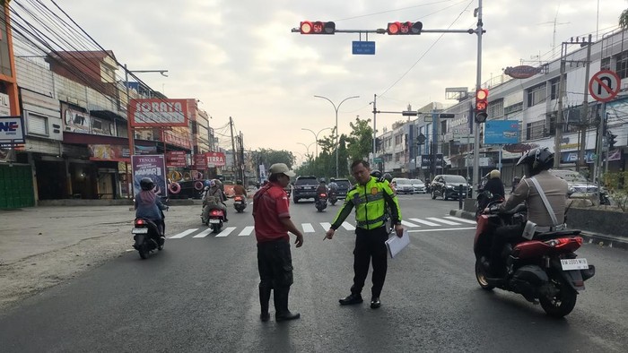 Pekerja Marka Jalan Tewas Akibat Tabrak Lari di Pekanbaru