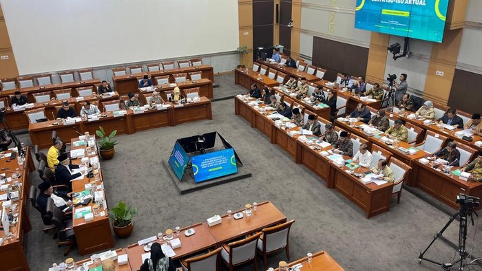 Menag Usul Rp 702 M Perbaiki Madrasah-Rumah Ibadah Pascabencana Sumatera