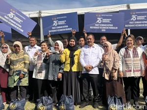 Hari Bhakti Imigrasi ke-76, Menteri Imipas Salurkan Bantuan Sosial di Langkat