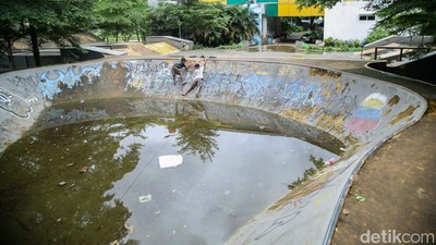 Miris, Arena Skateboard dan BMX di Bekasi Terbengkalai