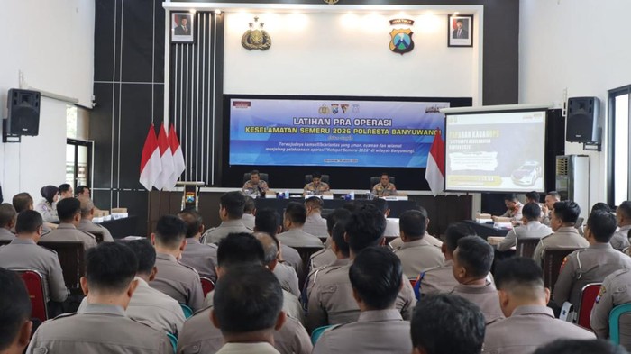 Pembukann Latihan Pra Operasi (Latpraops) Keselamatan Semeru 2026 Polresta Banywuangi