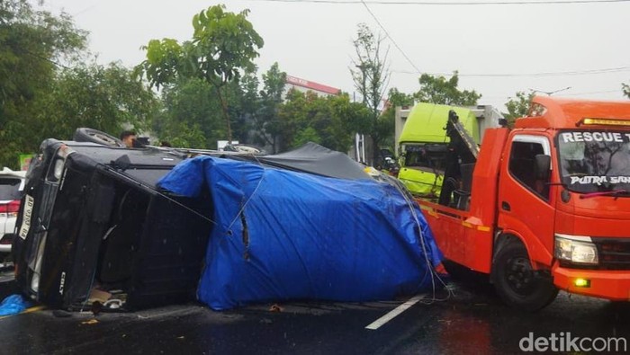 Pikap yang terlibat kecelakaan di Jogonalan, Klaten, Rabu (28/1/2026).