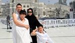 Masyaallah... Rayyanza Mau Seperti Rafathar Bisa Cium Hajar Aswad