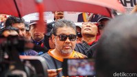Buruh Tuntut Upah 2027 Naik 9,5%!