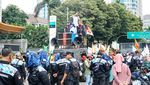 Ribuan Buruh Kembali Turun ke Jalan Protes soal UMP