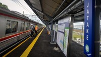 Stasiun Jatake mulai beroperasi melayani perjalanan KRL Commuterline. Stasiun ini dibangun dengan konsep Transit Oriented Development untuk mendukung mobilitas masyarakat. ANTARA FOTO/Putra M. Akbar  