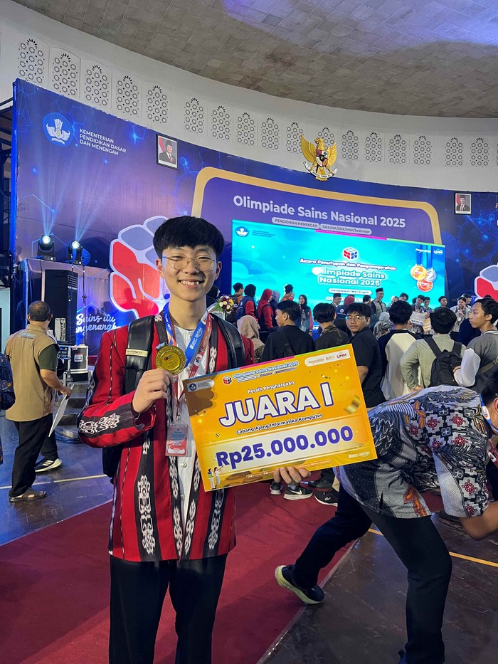 Gagal dari Tahun ke Tahun, Siswa Asal Ambon Ini Berhasil Raih Emas OSN Informatika