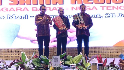 Gubernur NTT Emanuel Melkiades Laka Lena, Gubernur Bali Wayan Koster, dan Gubernur NTB Lalu Muhamad Iqbal di ITDC The Golo Mori, Labuan Bajo, Rabu (28/1/2026).