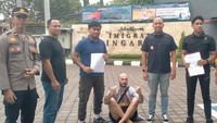 Viral WN Belarusia Berulah di Bali, Ditangkap Malah Acungkan Jari Tengah